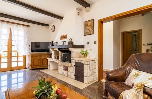 Ljuta Villa | Villa Niko - Three bedroom villa with swimming pool