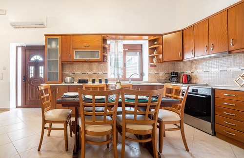Fanai Villa | Villa 'Nikolaos' con vistas al mar, Wi-Fi y aire acondicionado