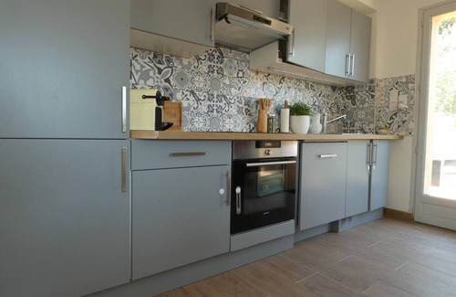Caremeau Casa | Villa - Nimes - 4/6pers - jacuzzi - 2 terraces - WIFI