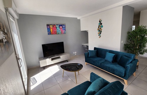 Agde Cabina | Villa NINON, Quiet neighborhood house 8 minutes from the sea