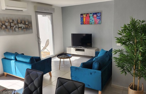 Agde Cabina | Villa NINON, Quiet neighborhood house 8 minutes from the sea