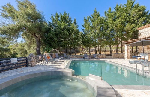 Agia Marina Villa | Villa Niovi Aresti con piscina privada