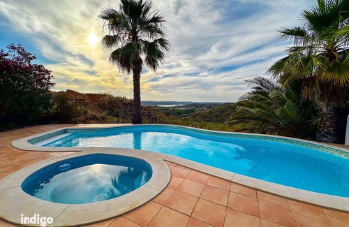 Costa Esuri Villa | Villa Nosredna 5 dormitorios y piscina LES01
