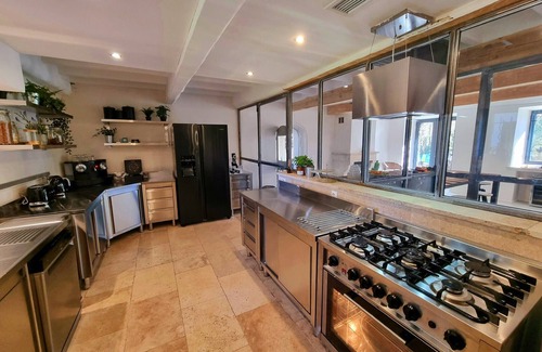 L'Isle-sur-la-Sorgue Casa | Villa Nova – Luxury Villa with Spa & Pool near L'Isle-sur-la-Sorgue