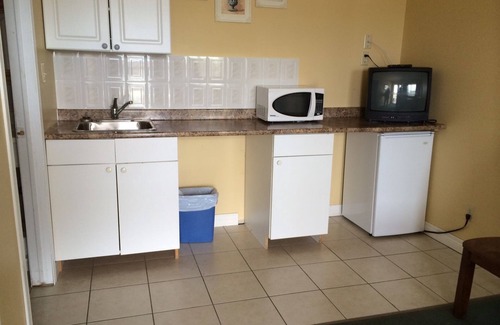 Wasaga Beach Hotel | Villa Nova Motel Resort