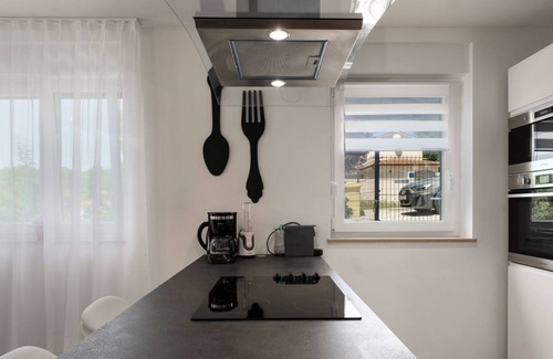 Brgod Villa | Villa Nubia with pool, close to Labin