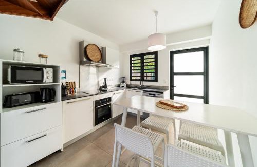 Saint-Pierre Villa | Villa Nueva Meublé de tourisme 3 étoiles Piscine Privée