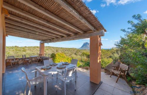 Costa Dorata Villa | Villa Nuraghe - By Searly