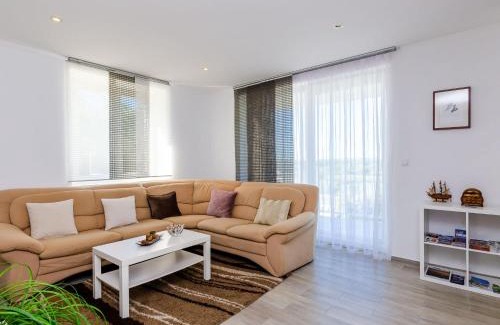 Popovici Villa | Villa Oasis Cypress - Three Bedroom Villa with Terrace and Swimming Pool