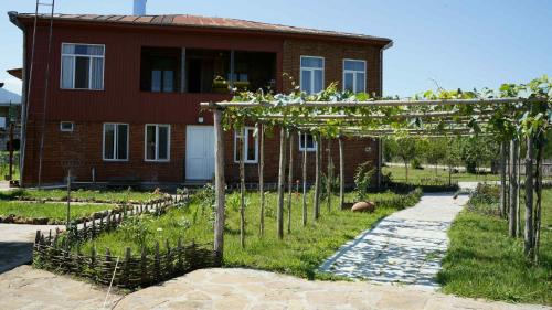 Sairme Chalet De Esquí | Villa Obcha - Whispering Vines Guesthouse