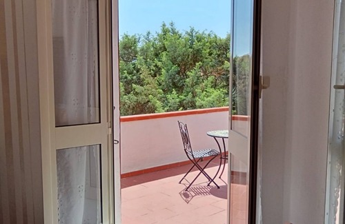 Eden Beach Villa | Villa Oleandro. Villa con jardín a 30 metros del mar.