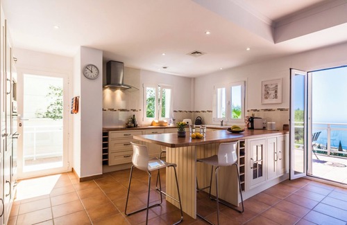 Salobreña Villa | Villa Oliva con piscina climatizada