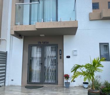 Calebasses Apartamento | Villa Olive - A two double bed Duplex at Green Village with swimming pool
