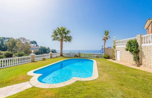 Benalmádena Villa | Villa Olmedo Benalmádena by Ruralidays