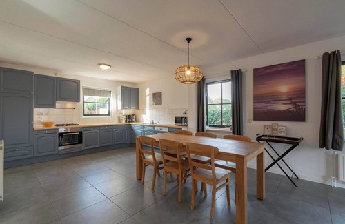 Callantsoog Villa | Villa en el Agua con Vistas al Parque