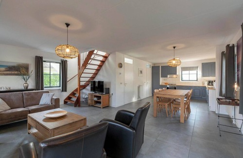 Callantsoog Villa | Villa en el Agua con Vistas al Parque
