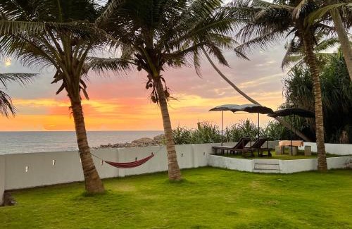 Dodanduwa Casa | Villa One64 Beach Front - Apartments
