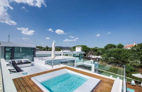 Figueiral Villa | Villa Orla Deluxe, Luxury Villa with geo-thermal swimming pool