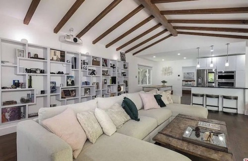 Hollywood Hills Villa | Villa Outpost in the Hollywood Hills.