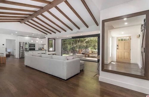 Hollywood Hills Villa | Villa Outpost in the Hollywood Hills.