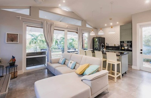Las Escobas del Venado Villa | Villa Paraiso - 3BR Blue Venao