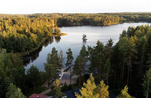 Lohja Villa | Villa Padel - Premium Lakeside Residence & Grounds