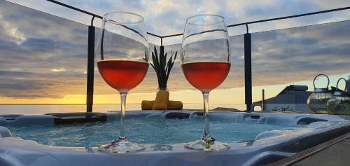 Prazeres Casa | Villa Palace Fernandes with Jacuzzi