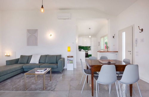 Torri del Benaco Villa | Villa Palladini With Pool