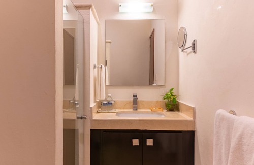 Alfredo V. Bonfil Hotel | Villa Palmeras