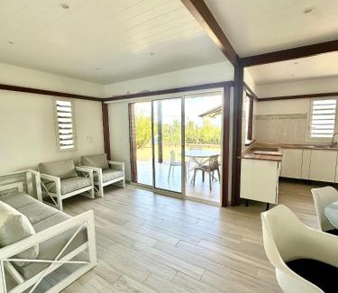 Sainte-Rose Casa | Villa Pamplemousse, votre havre de paix à deux pas de la plage