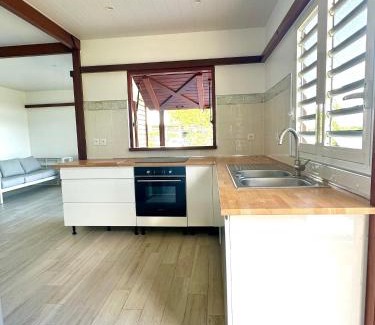 Sainte-Rose Casa | Villa Pamplemousse, votre havre de paix à deux pas de la plage