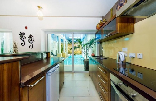 Xaghra Apartamento | Villa Panorama - Luxury Villa with Indoor and Outdoor Pools