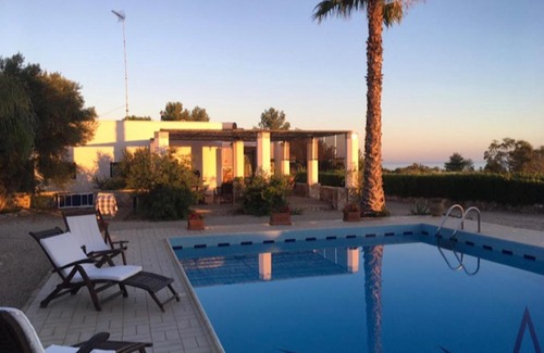 Lido Marini Villa | Villa panoramica con piscina