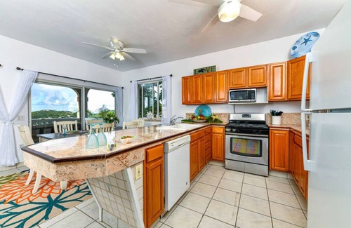 Estate Bellevue Villa | Villa Papaya: 2 King BR, Pool, AC, near Beach and Cruz Bay