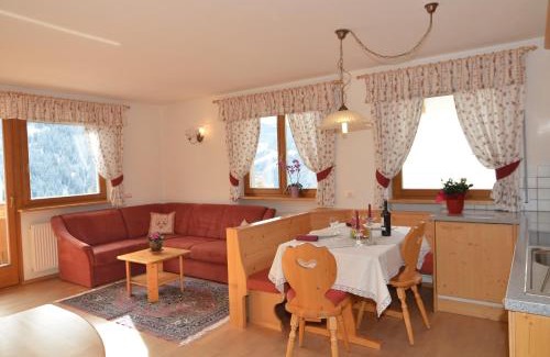 San Genesio Apartamento | Villa Paröis
