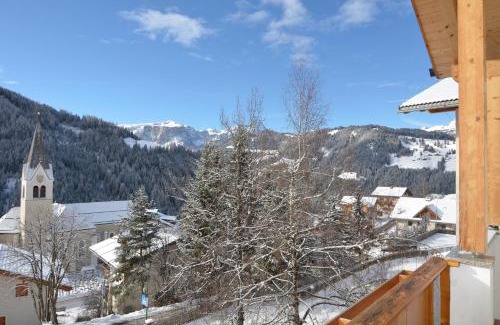 San Genesio Apartamento | Villa Paröis