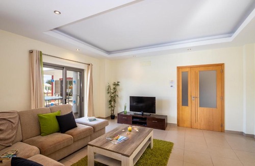 Guia Villa | Villa Paradise