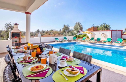 Guia Villa | Villa Paradise
