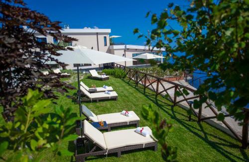 Agerola Cama Y Desayuno | Villa Paradise Resort