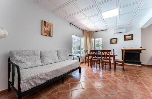 Alhaurín de la Torre Casa | Villa Paula Los Manantiales