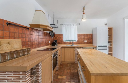 Bicici Villa | Villa Paula in Bicici