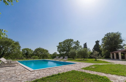 Bicici Villa | Villa Paula in Bicici