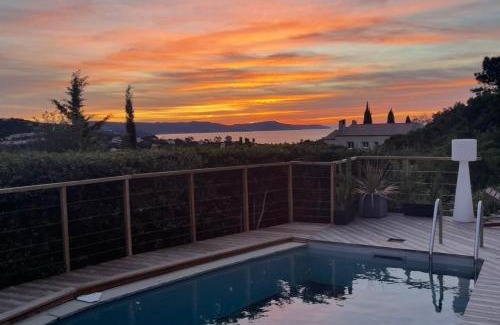 Cavalaire-sur-Mer Villa | VILLA PERLA SAINT-TROPEZ CAVALAIRE sur MER, 3-5 chambres, vue mer, piscine chauffée avril à octobre