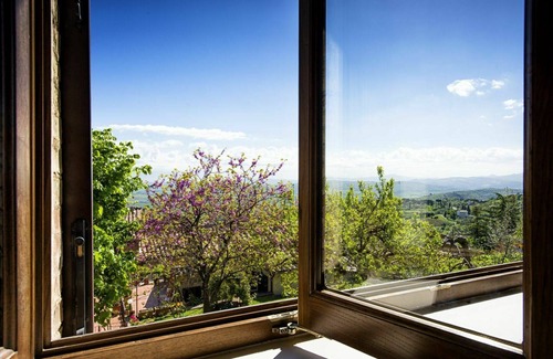 Montalcino Villa | Villa Piazza Della Fortezza