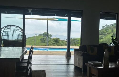 Mercedes Villa | Villa Piedra Cozy mountain house with trail and waterfall