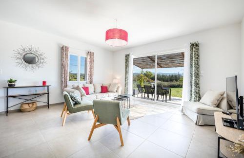 Saint-Saturnin-les-Apt Casa | Villa Piscine Chauffée & climatisation, 5min du village