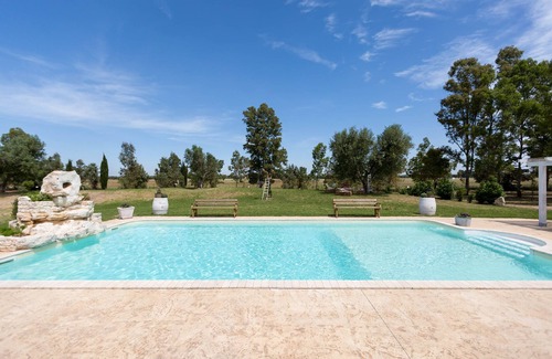 San Donaci Villa | 425 Villa Pizzi