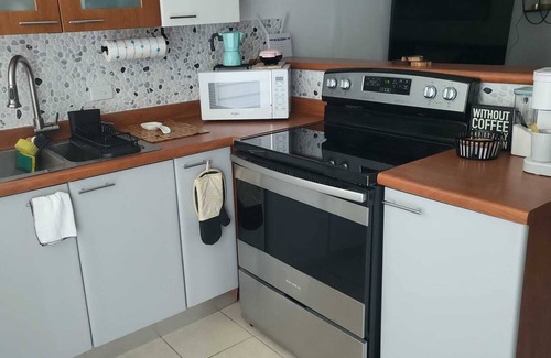 Mediania Alta Apartamento | Villa Playa Azul- Cozy Beachfront Apartment