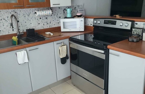 Mediania Alta Apartamento | Villa Playa Azul- Cozy Beachfront Apartment