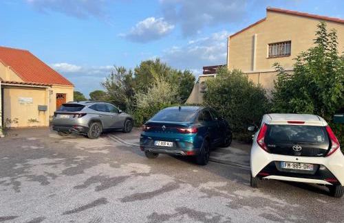 Leucate Villa | Villa Port Leucate pieds dans l eau 6 personnes